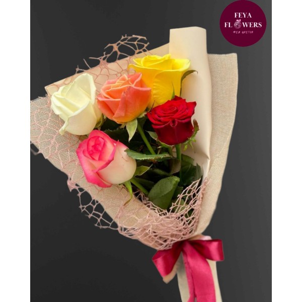 Букет из 5 микс роз